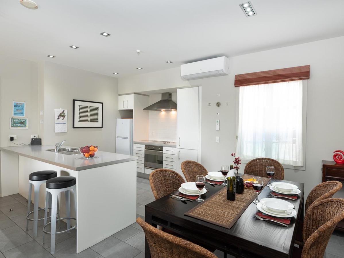 Oceanside - Paihia Waterfront Apartment Экстерьер фото